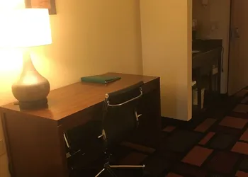 Quality Inn & Suites Malvern hotel thumbnail 8