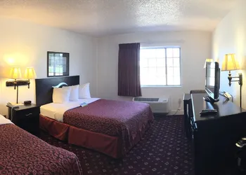 Days Inn by Wyndham Lake Village hotel thumbnail 7