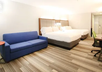 Holiday Inn Express Hotel & Suites Magnolia-Lake Columbia by IHG hotel thumbnail 2