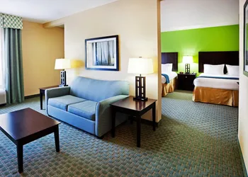 Holiday Inn Express & Suites Newport S by IHG hotel thumbnail 8