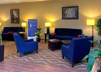 Comfort Inn & Suites Rogersville hotel thumbnail 3