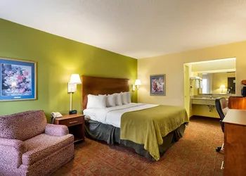 Quality Inn Blytheville hotel thumbnail 7