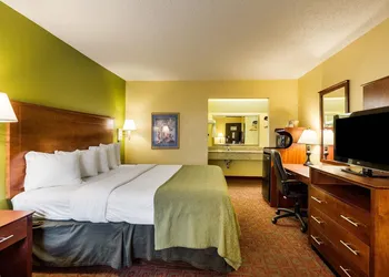 Quality Inn Blytheville hotel thumbnail 8