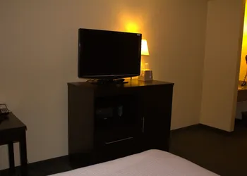 Super 8 by Wyndham Colby hotel thumbnail 4