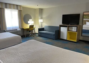 Days Inn by Wyndham Colby hotel thumbnail 4