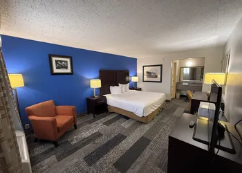 Frontier Inn hotel thumbnail 4