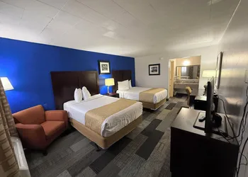 Frontier Inn hotel thumbnail 8