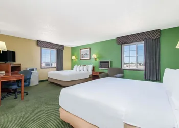 Days Inn by Wyndham Great Bend hotel thumbnail 3