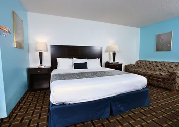 Coratel Inn & Suites By Jasper Newton hotel thumbnail 6