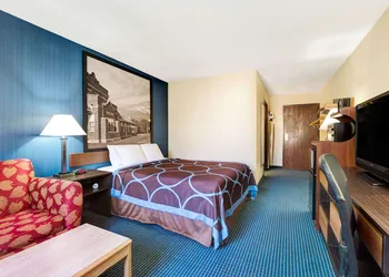 Super 8 by Wyndham Hutchinson hotel thumbnail 6