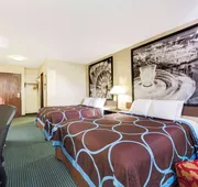 Super 8 by Wyndham Hutchinson hotel detail image 7