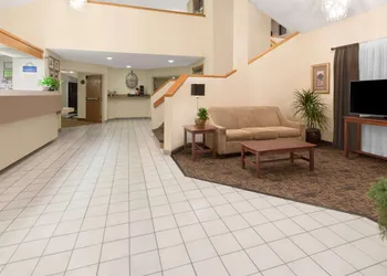 Days Inn by Wyndham Liberal KS hotel thumbnail 2