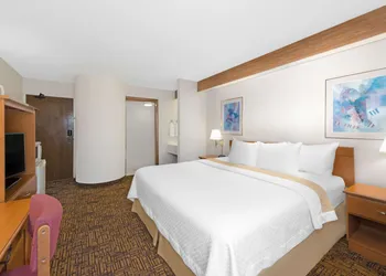 Days Inn by Wyndham Liberal KS hotel thumbnail 4