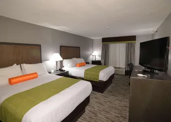Garner Hotel Liberal North by IHG hotel thumbnail 7