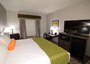 Garner Hotel Liberal North by IHG hotel thumbnail 8