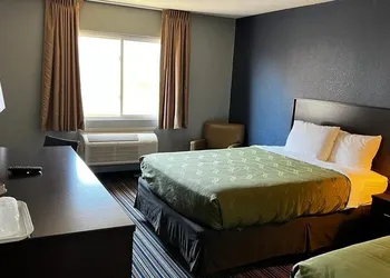 Colby Inn and Suites hotel thumbnail 5