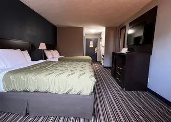 Colby Inn and Suites hotel thumbnail 7
