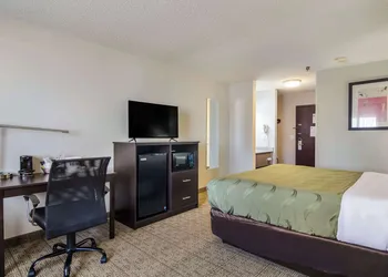 Quality Inn Goodland I-70 hotel thumbnail 7