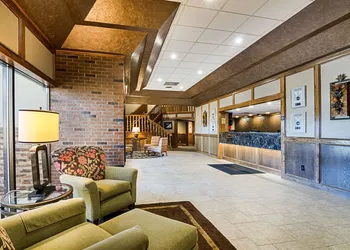 Clarion Inn Garden City hotel thumbnail 3