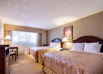 Clarion Inn Garden City hotel thumbnail 7