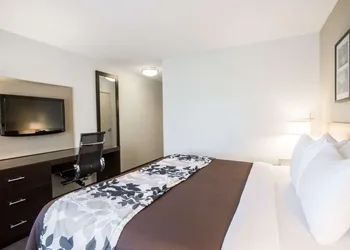 Sleep Inn & Suites Norton hotel thumbnail 5