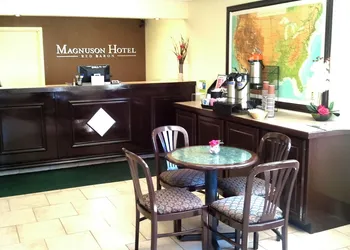 Magnuson Hotel Red Baron hotel thumbnail 3