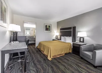 Quality Inn & Suites Conference Center hotel thumbnail 3