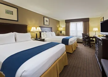 Holiday Inn Express and Suites Moultrie by IHG hotel thumbnail 2