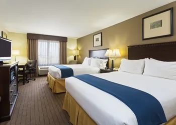Holiday Inn Express and Suites Moultrie by IHG hotel thumbnail 7