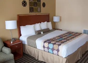 Deer Haven Inn hotel thumbnail 2
