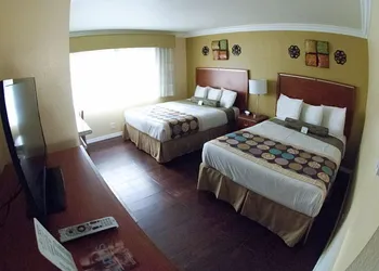 Deer Haven Inn hotel thumbnail 8
