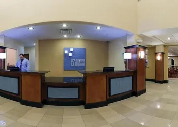 Holiday Inn Express Hotel & Suites Bainbridge by IHG hotel thumbnail 2