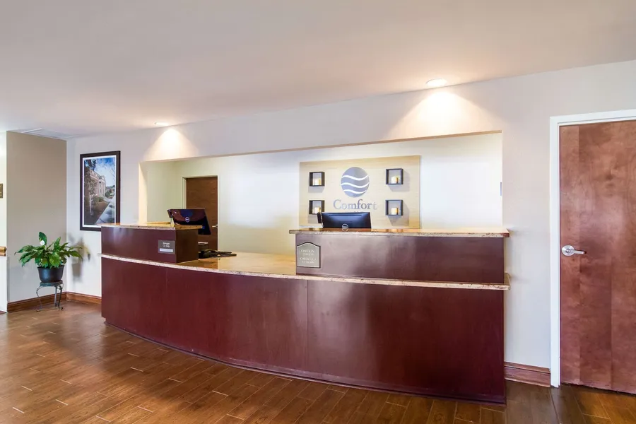 Comfort Inn Blackshear Hwy 84 hotel detail image 2