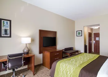 Comfort Inn Blackshear Hwy 84 hotel thumbnail 6