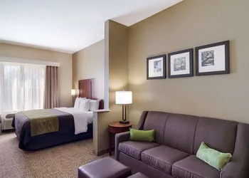 Comfort Inn Blackshear Hwy 84 hotel thumbnail 8