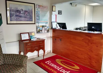 Econo Lodge Thomasville hotel thumbnail 2