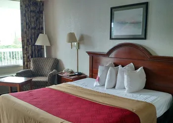 Econo Lodge Thomasville hotel thumbnail 6