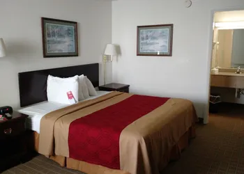Econo Lodge Thomasville hotel thumbnail 8