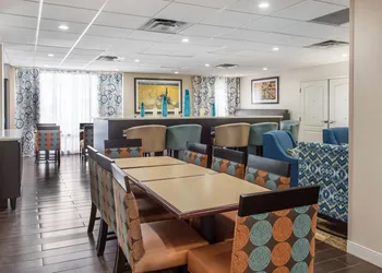 Hampton Inn Douglas hotel thumbnail 7
