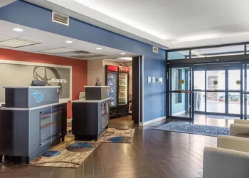 Hampton Inn Douglas hotel thumbnail 8