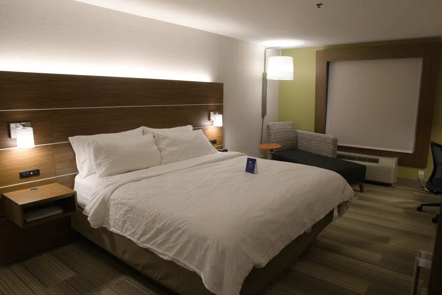 Holiday Inn Express & Suites Douglas by IHG hotel detail image 6