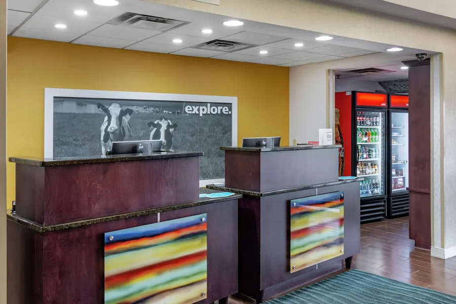 Hampton Inn Adel hotel detail image 2