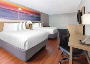Days Inn by Wyndham Americus hotel thumbnail 5
