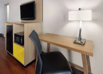 Days Inn by Wyndham Americus hotel thumbnail 7