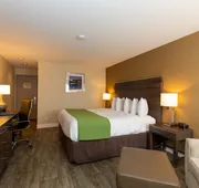Quality Inn & Suites hotel detail image 4
