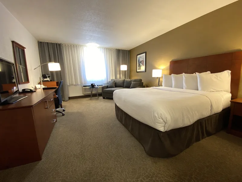 Quality Inn & Suites hotel detail image 6