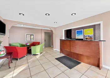 Days Inn by Wyndham Brownsville hotel thumbnail 5