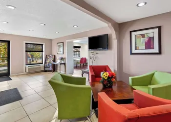 Days Inn by Wyndham Brownsville hotel thumbnail 7