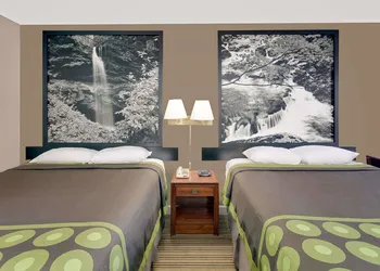 Super 8 by Wyndham Athens hotel thumbnail 3