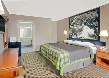 Super 8 by Wyndham Athens hotel thumbnail 6